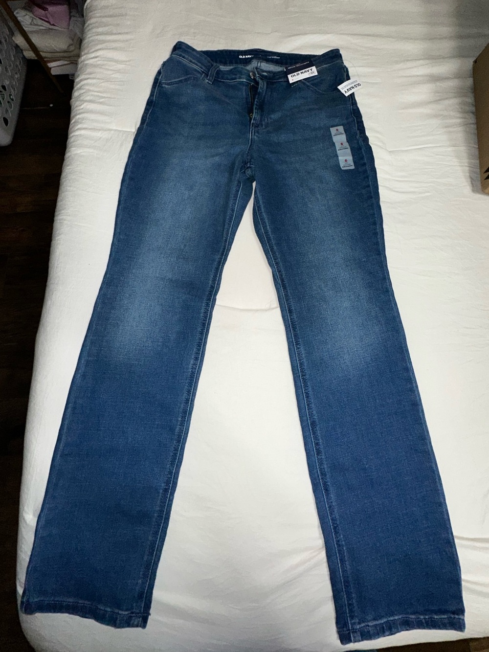 Old Navy High-Rise Wow Straight Jeans